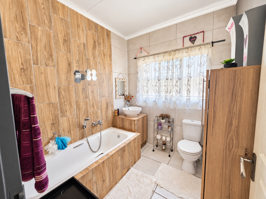 3 Bedroom Property for Sale in Doringkruin North West